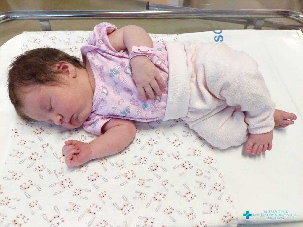 Isten hozott Vanda Lia! – megszületett a 200. baba 2022-ben